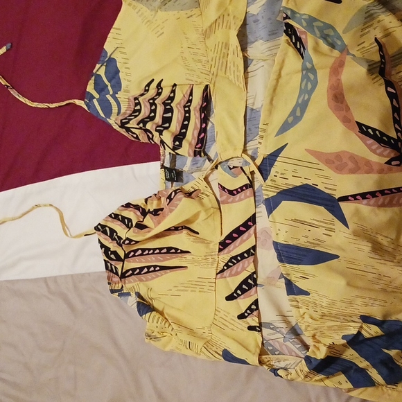 Halter Dress - Picture 12 of 13